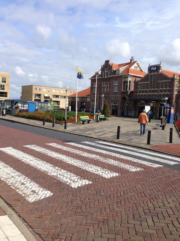 Savina City Centre Apartment Near Beach, Station And Shops Zandvoort Room photo