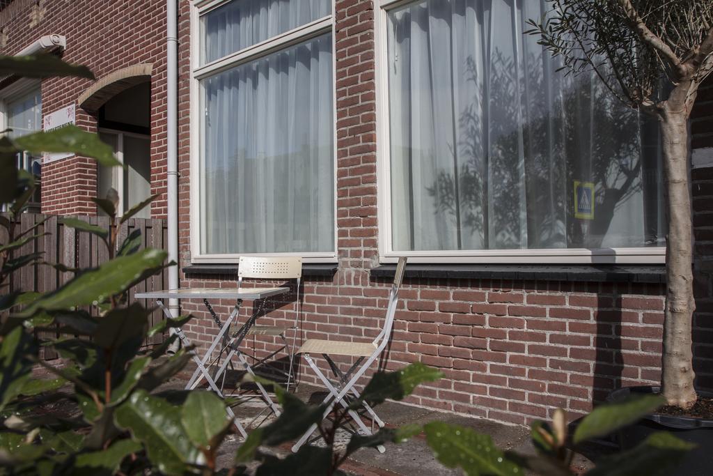Savina City Centre Apartment Near Beach, Station And Shops Zandvoort Room photo